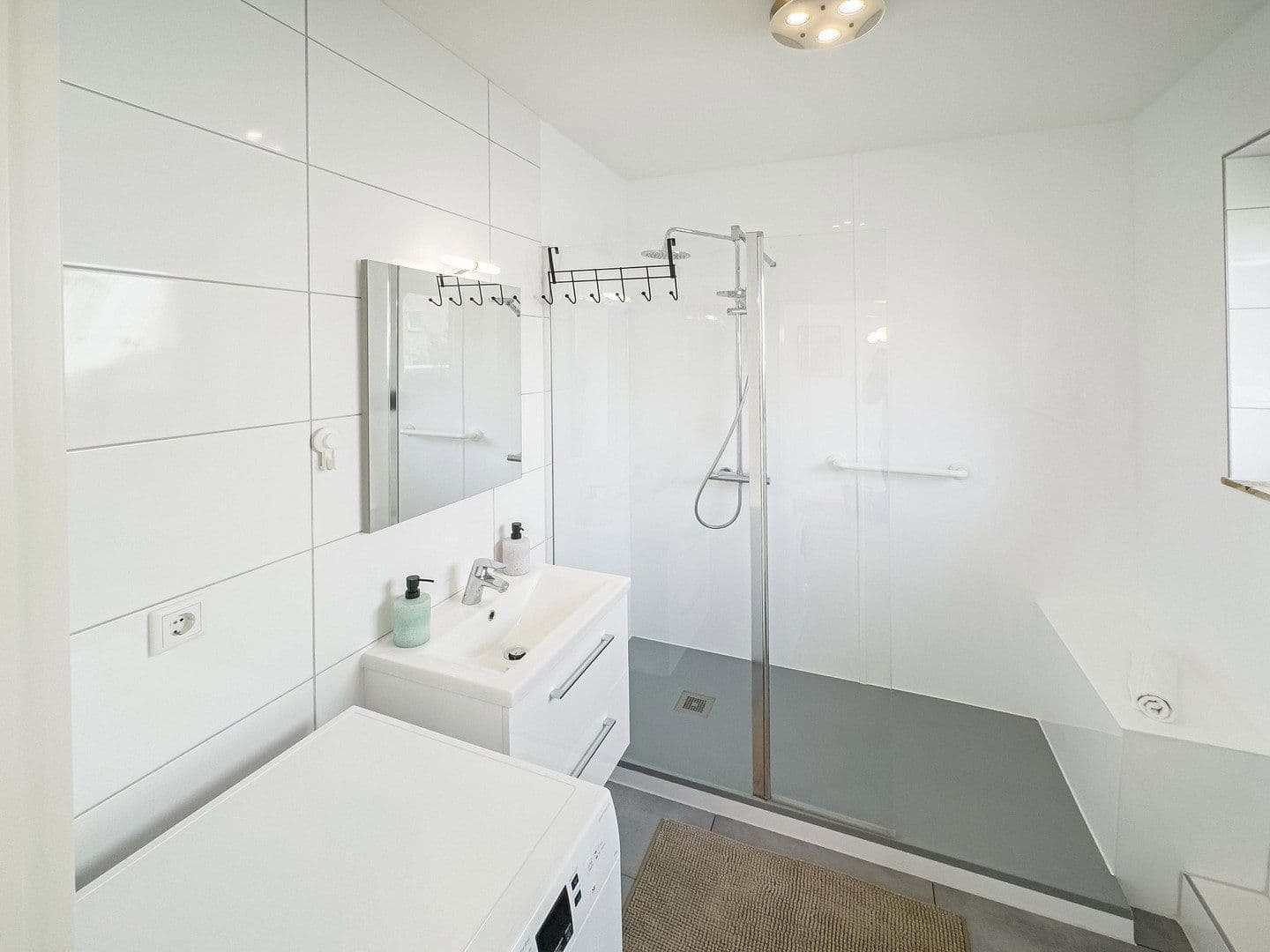 Predaj domu 88 m², pozemok 240 m², Grambker Heerstraße 118A, Bremen, Brémy Predaj domu 88 m², pozemok 240 m², Grambker Heerstraße 118A, Bremen, Brémy