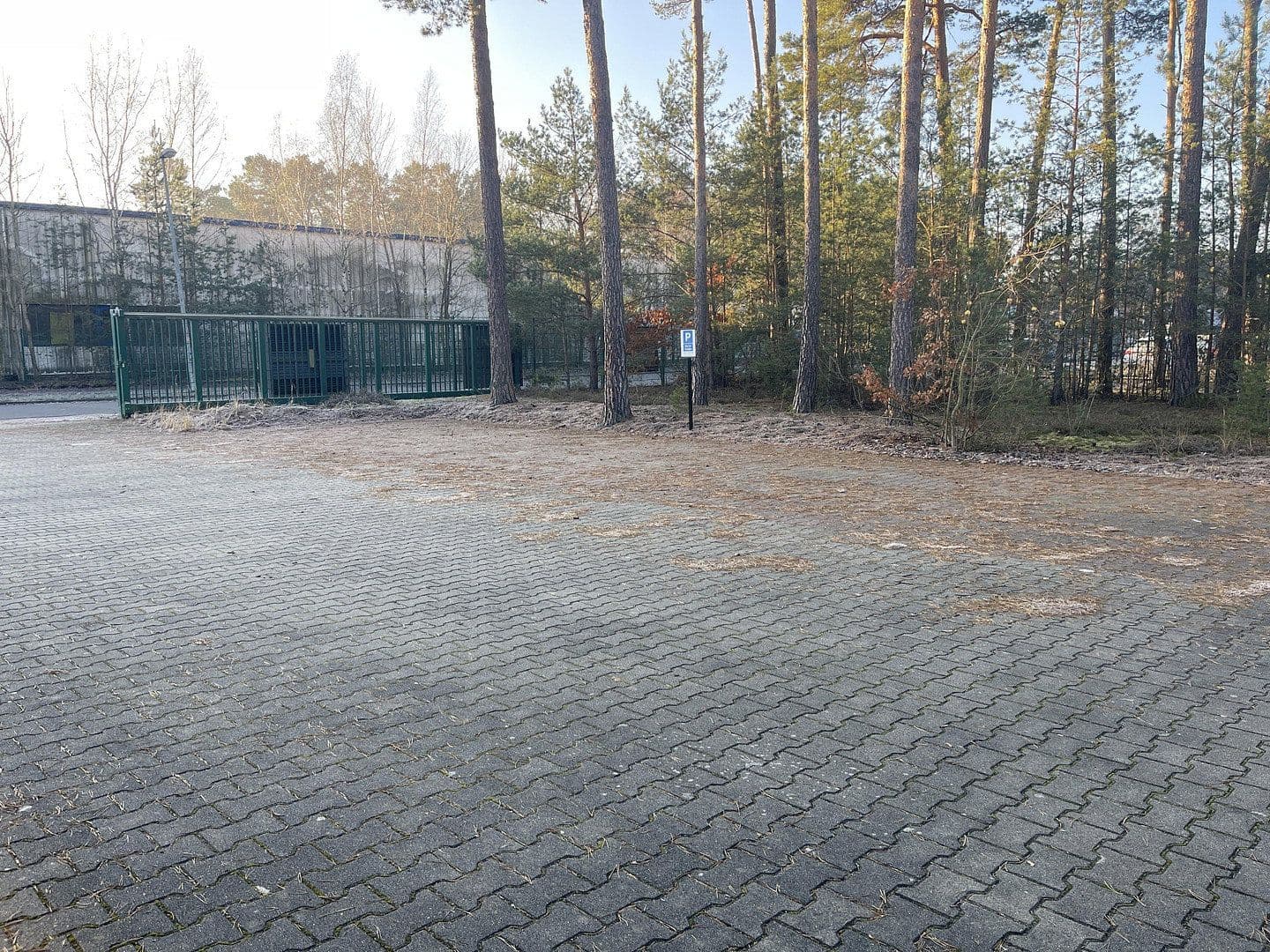 Predaj nebytového priestoru 9.657 m², Borkheide, Brandenbursko Predaj nebytového priestoru 9.657 m², Borkheide, Brandenbursko
