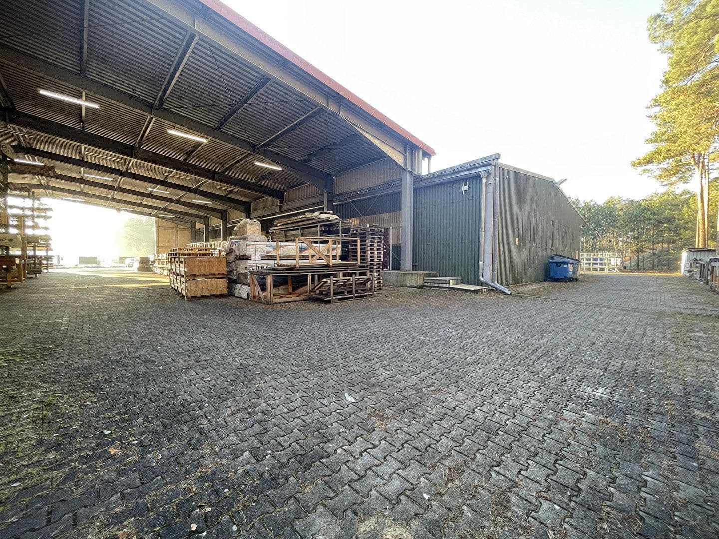 Predaj nebytového priestoru 9.657 m², Borkheide, Brandenbursko Predaj nebytového priestoru 9.657 m², Borkheide, Brandenbursko