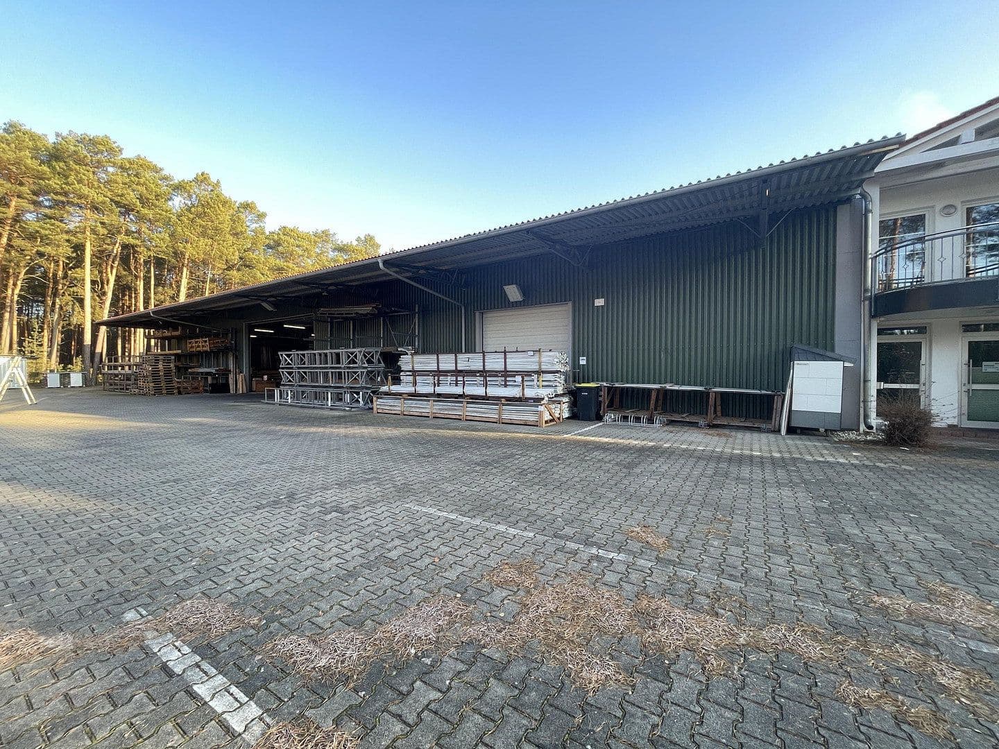 Predaj nebytového priestoru 9.657 m², Borkheide, Brandenbursko Predaj nebytového priestoru 9.657 m², Borkheide, Brandenbursko