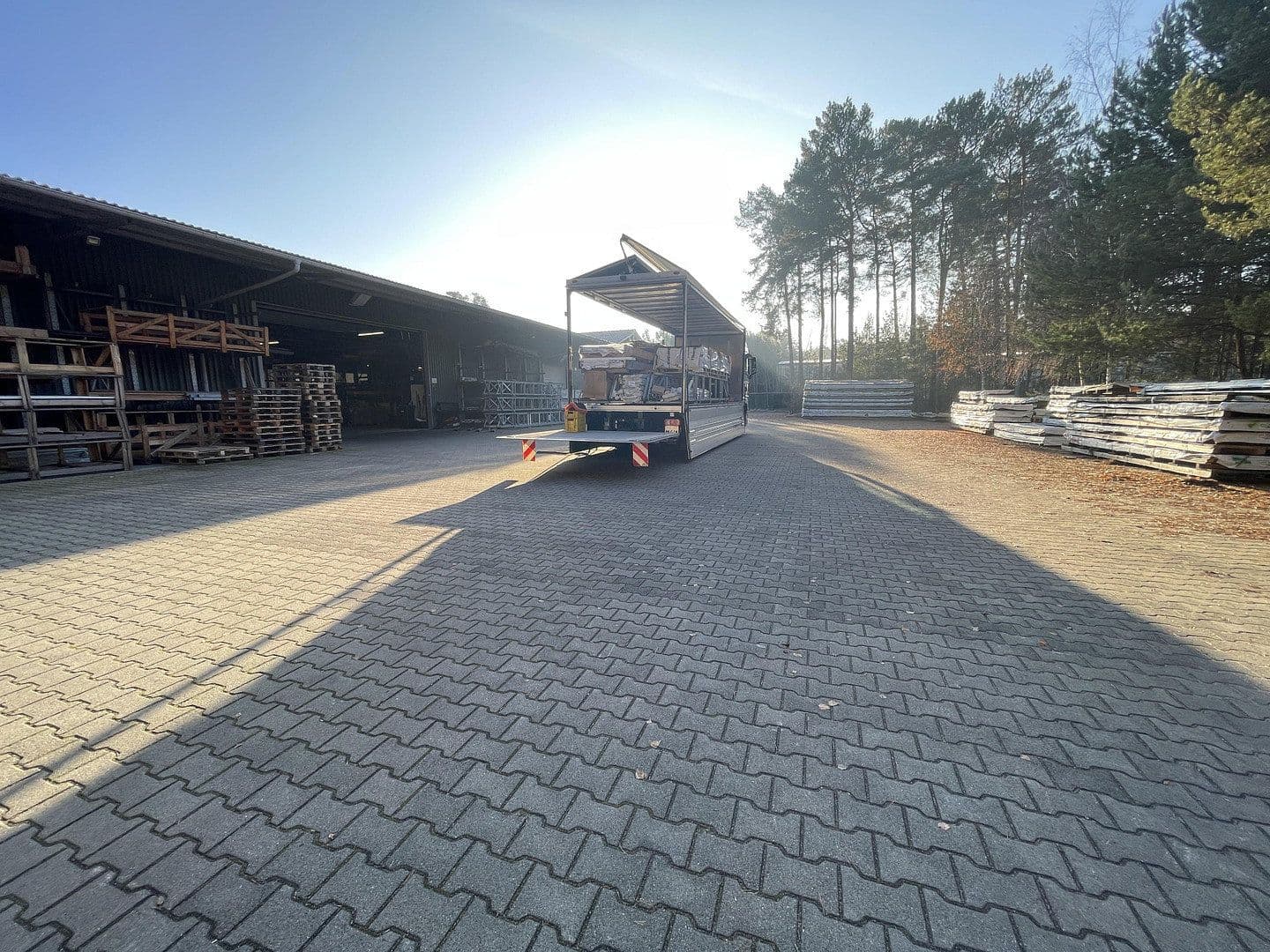 Predaj nebytového priestoru 9.657 m², Borkheide, Brandenbursko Predaj nebytového priestoru 9.657 m², Borkheide, Brandenbursko