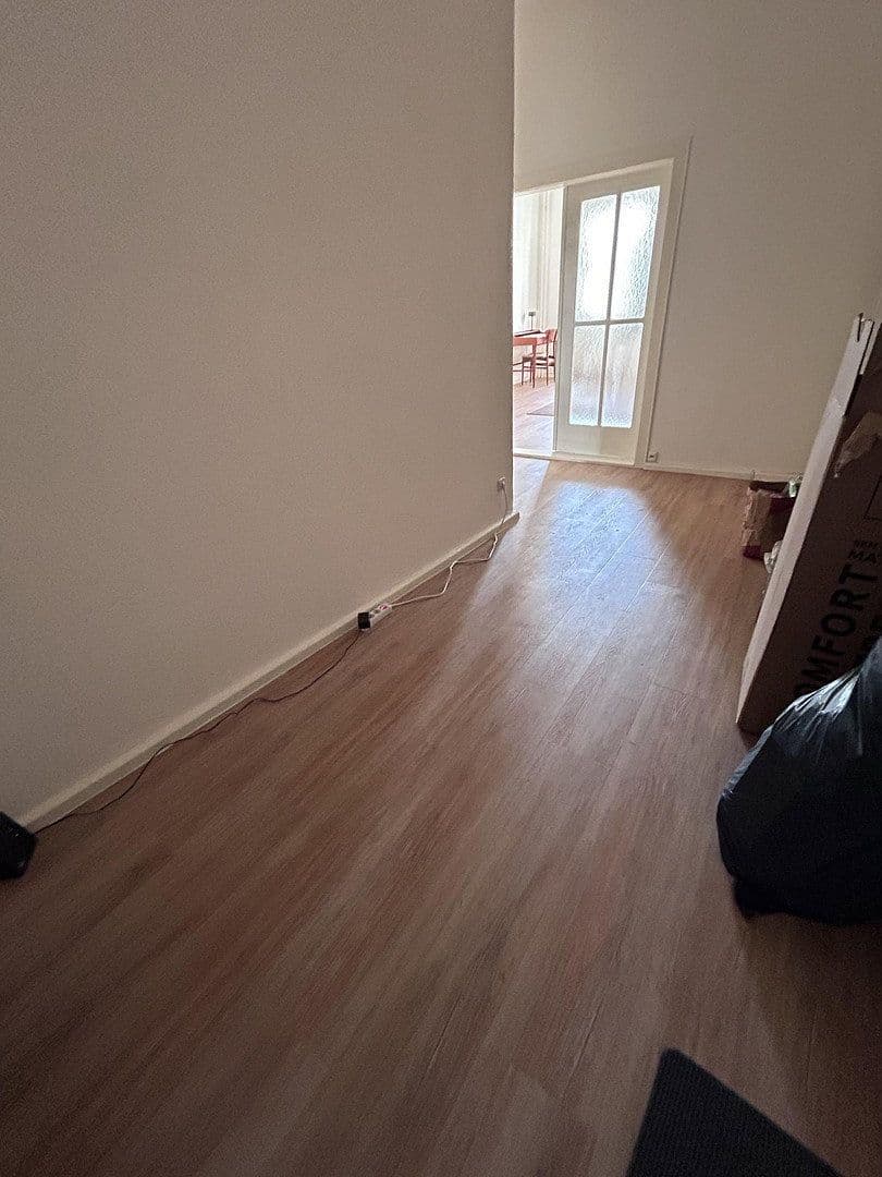 Prenájom bytu 1-izbový 58 m², Weserstraße 28, Berlin, Berlín Prenájom bytu 1-izbový 58 m², Weserstraße 28, Berlin, Berlín