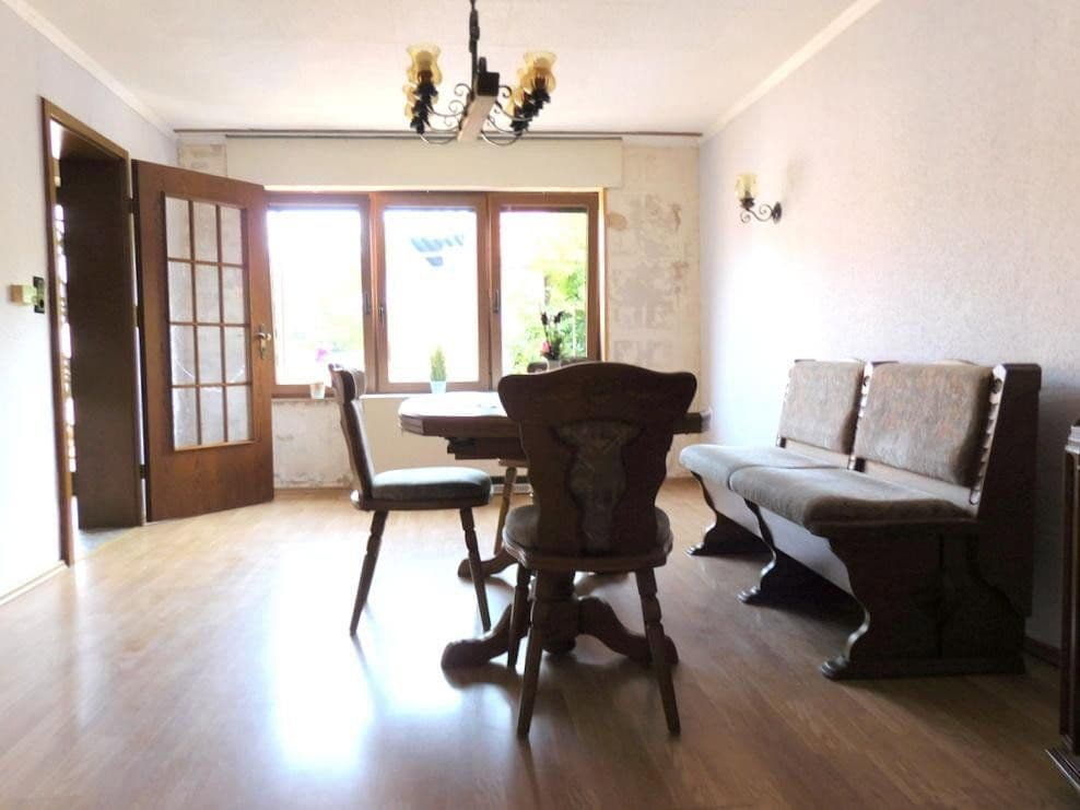 Predaj domu 96 m², pozemok 290 m², Kreuzstrasse 32, Baesweiler, Severné Porýnie - Westfálsko Predaj domu 96 m², pozemok 290 m², Kreuzstrasse 32, Baesweiler, Severné Porýnie - Westfálsko