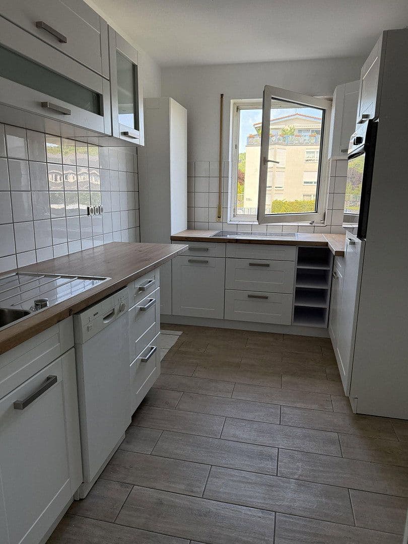 Prenájom bytu 3-izbový 76 m², Berliner Ring 119, Bensheim, Hesensko Prenájom bytu 3-izbový 76 m², Berliner Ring 119, Bensheim, Hesensko