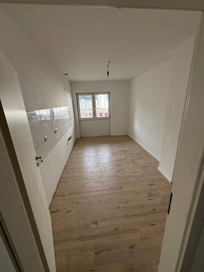 Predaj domu 1.780 m², pozemok 1.162 m², Konstantinplatz.5, Nordrhein-Westfalen - Mönchengladbach, Severné Porýnie - Westfálsko Predaj domu 1.780 m², pozemok 1.162 m², Konstantinplatz.5, Nordrhein-Westfalen - Mönchengladbach, Severné Porýnie - Westfálsko