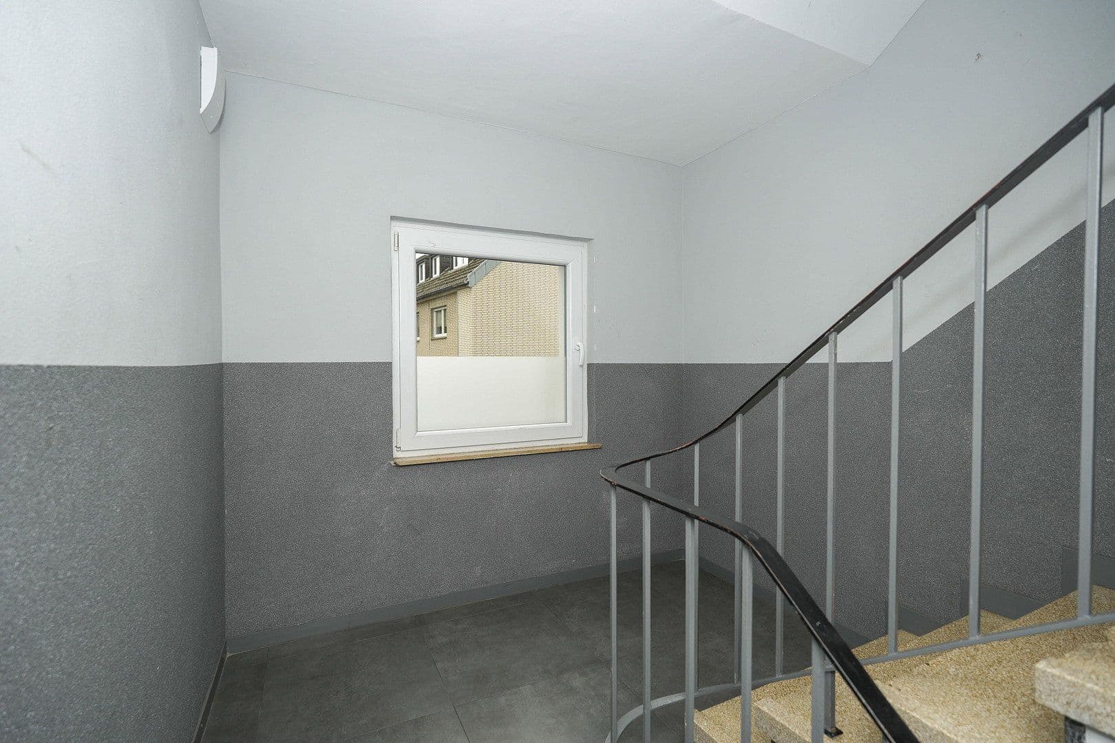 Predaj domu 1.780 m², pozemok 1.162 m², Konstantinplatz.5, Nordrhein-Westfalen - Mönchengladbach, Severné Porýnie - Westfálsko Predaj domu 1.780 m², pozemok 1.162 m², Konstantinplatz.5, Nordrhein-Westfalen - Mönchengladbach, Severné Porýnie - Westfálsko