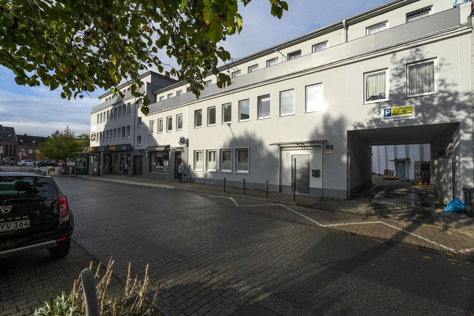 Predaj domu 1.780 m², pozemok 1.162 m², Konstantinplatz.5, Nordrhein-Westfalen - Mönchengladbach, Severné Porýnie - Westfálsko Predaj domu 1.780 m², pozemok 1.162 m², Konstantinplatz.5, Nordrhein-Westfalen - Mönchengladbach, Severné Porýnie - Westfálsko