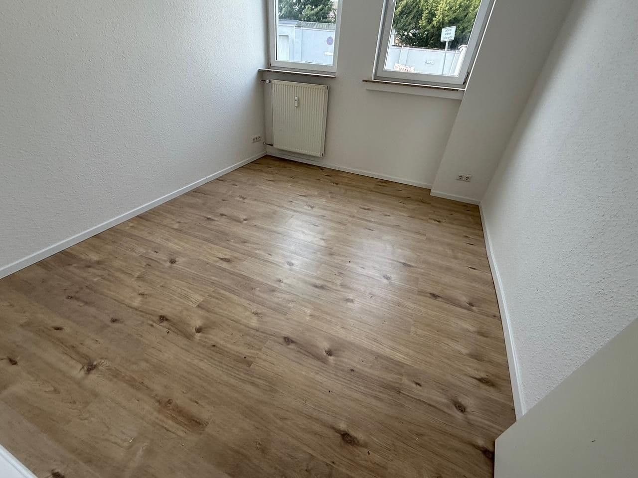 Predaj domu 1.780 m², pozemok 1.162 m², Konstantinplatz.5, Nordrhein-Westfalen - Mönchengladbach, Severné Porýnie - Westfálsko Predaj domu 1.780 m², pozemok 1.162 m², Konstantinplatz.5, Nordrhein-Westfalen - Mönchengladbach, Severné Porýnie - Westfálsko