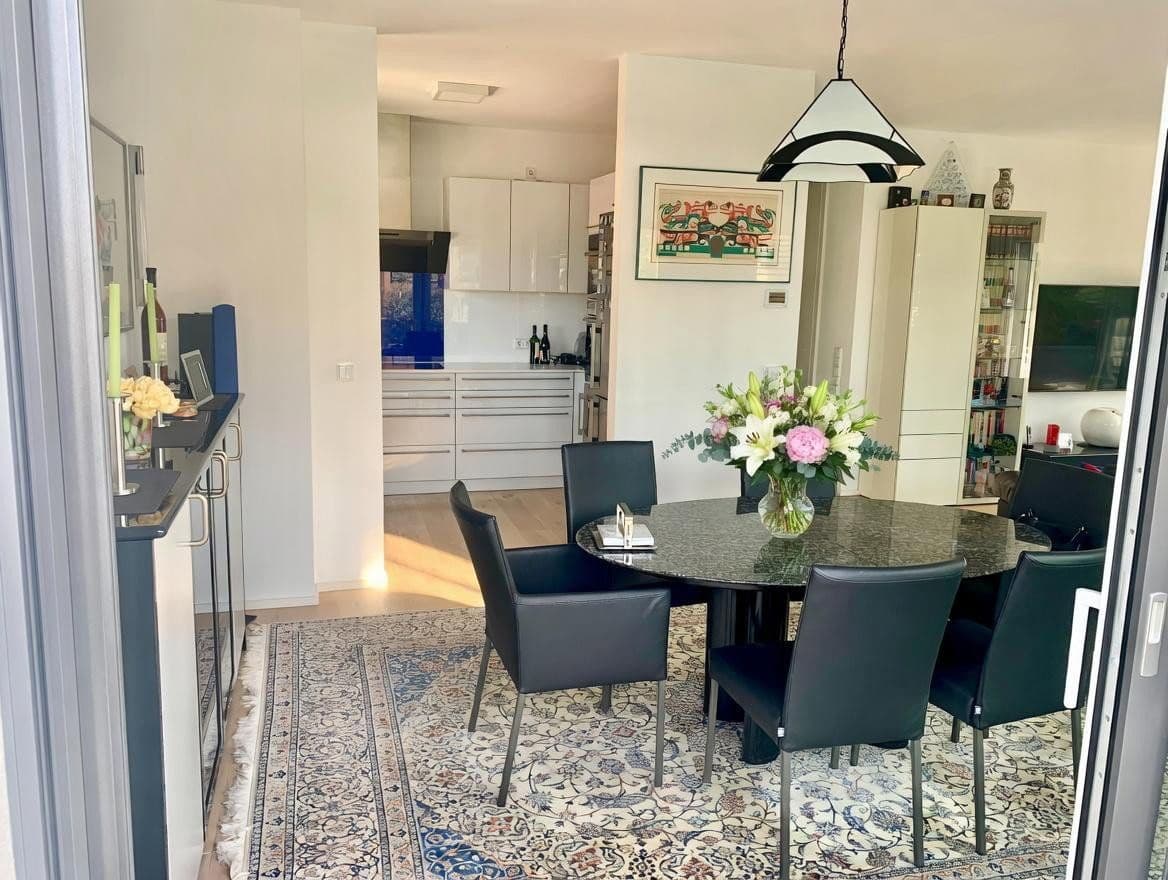 Predaj bytu 3-izbový 137 m², Wiesbaden, Hesensko Predaj bytu 3-izbový 137 m², Wiesbaden, Hesensko