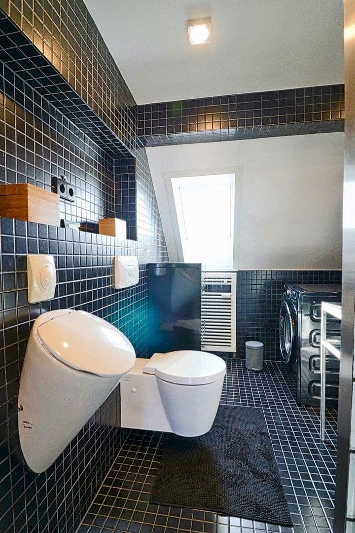 Predaj bytu 5-izbový 150 m², Berlin, Berlín Predaj bytu 5-izbový 150 m², Berlin, Berlín
