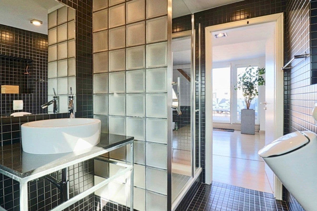 Predaj bytu 5-izbový 150 m², Berlin, Berlín Predaj bytu 5-izbový 150 m², Berlin, Berlín
