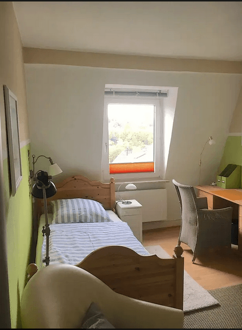 Prenájom bytu 1-izbový 35 m², Wuppertal, Severné Porýnie - Westfálsko Prenájom bytu 1-izbový 35 m², Wuppertal, Severné Porýnie - Westfálsko
