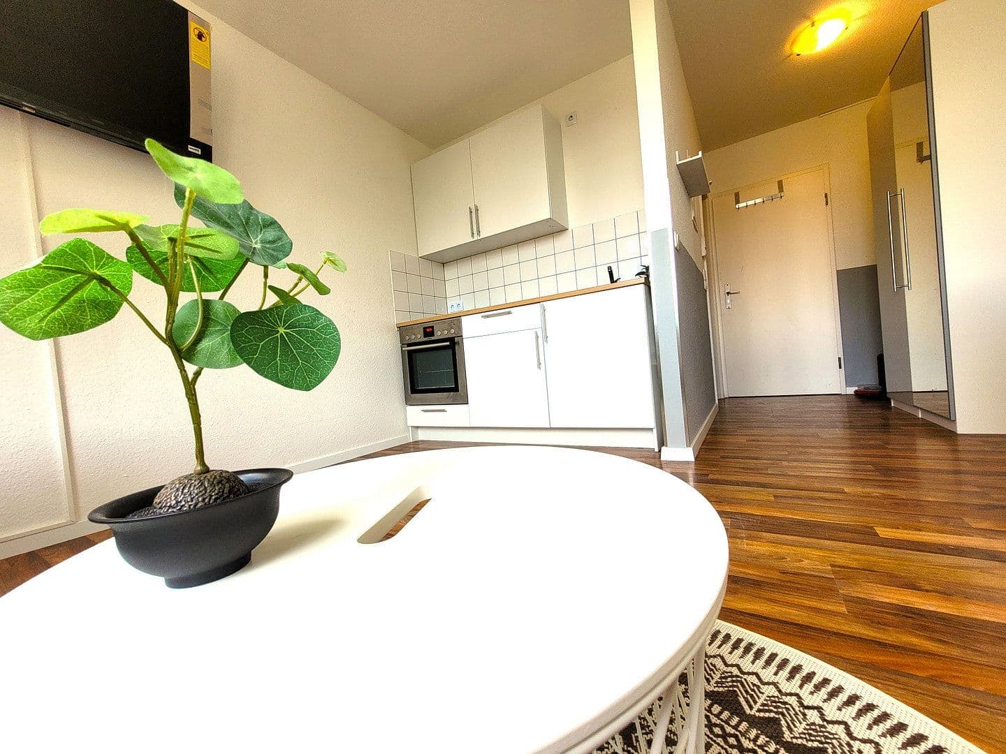 Prenájom bytu 1-izbový 25 m², Hürth, Severné Porýnie - Westfálsko Prenájom bytu 1-izbový 25 m², Hürth, Severné Porýnie - Westfálsko