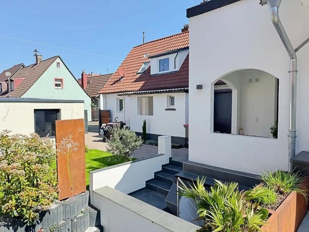 Predaj domu 460 m², pozemok 447 m², Karlsruhe, Bádensko-Wurttembersko Predaj domu 460 m², pozemok 447 m², Karlsruhe, Bádensko-Wurttembersko