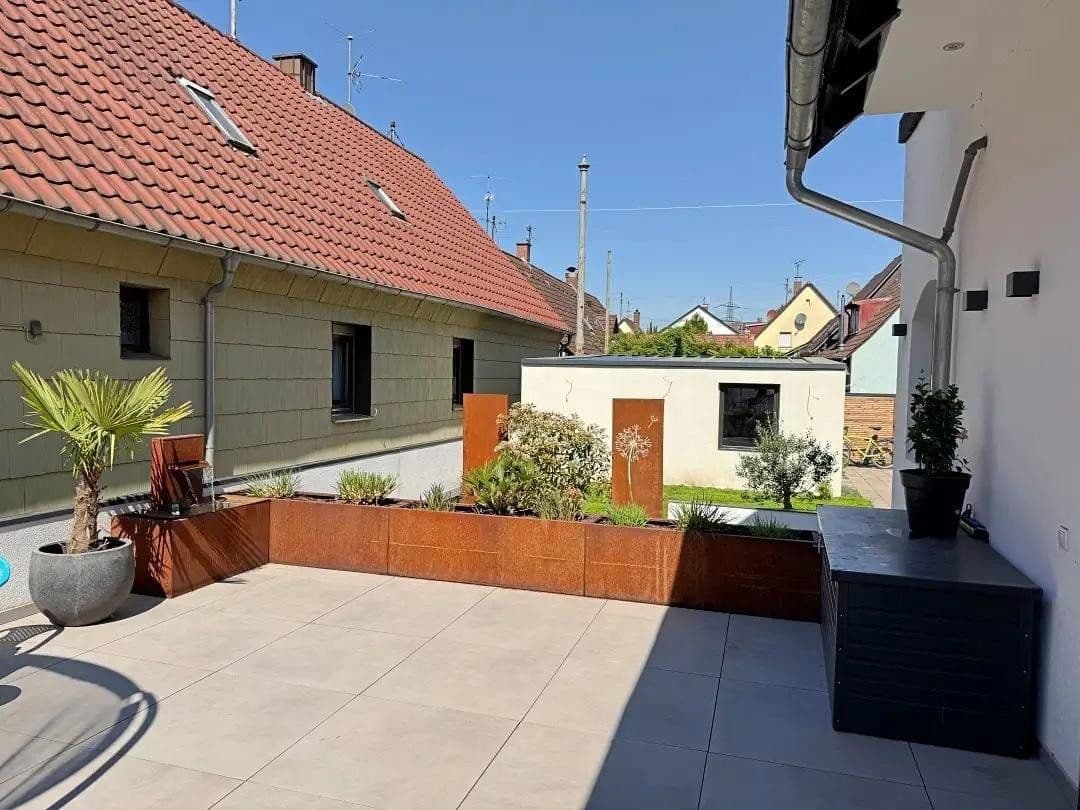 Predaj domu 460 m², pozemok 447 m², Karlsruhe, Bádensko-Wurttembersko Predaj domu 460 m², pozemok 447 m², Karlsruhe, Bádensko-Wurttembersko
