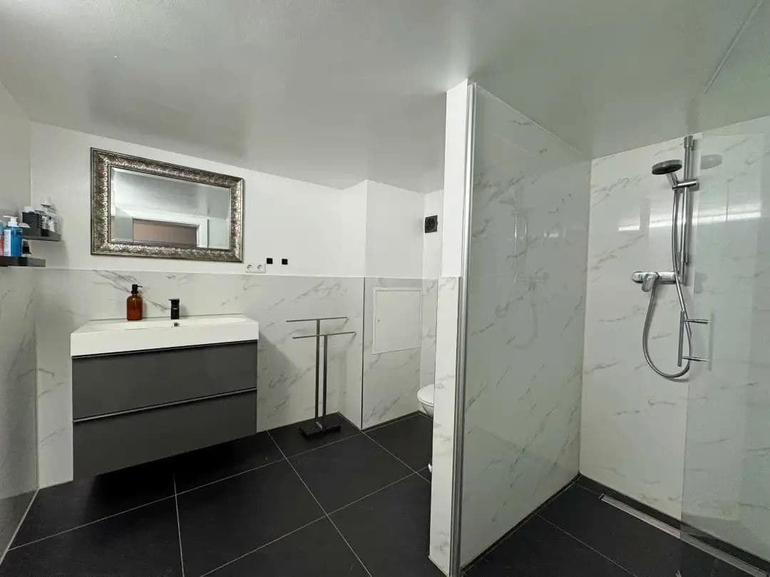 Predaj domu 460 m², pozemok 447 m², Karlsruhe, Bádensko-Wurttembersko Predaj domu 460 m², pozemok 447 m², Karlsruhe, Bádensko-Wurttembersko