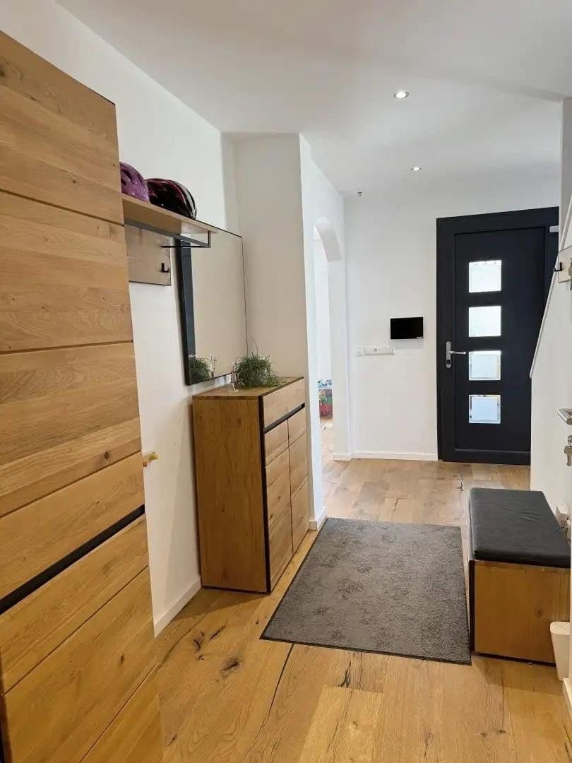 Predaj domu 460 m², pozemok 447 m², Karlsruhe, Bádensko-Wurttembersko Predaj domu 460 m², pozemok 447 m², Karlsruhe, Bádensko-Wurttembersko