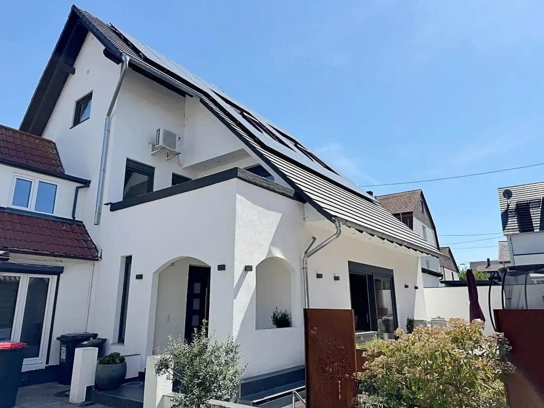 Predaj domu 460 m², pozemok 447 m², Karlsruhe, Bádensko-Wurttembersko Predaj domu 460 m², pozemok 447 m², Karlsruhe, Bádensko-Wurttembersko
