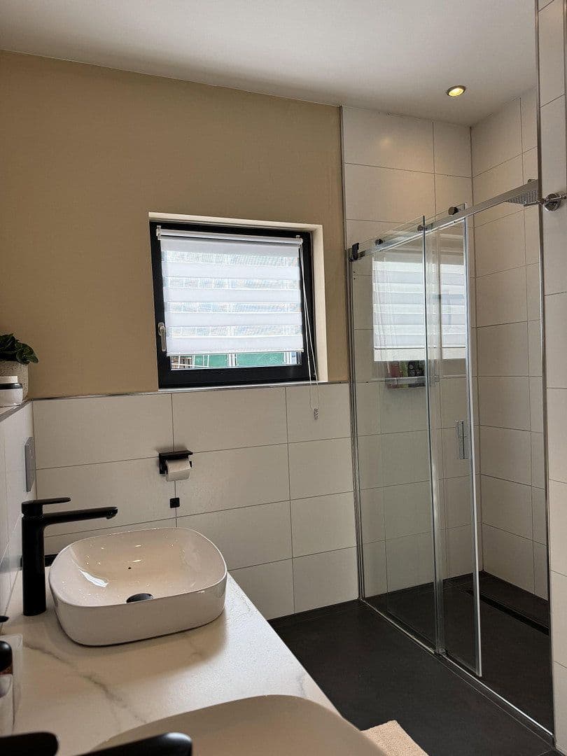 Predaj domu 460 m², pozemok 447 m², Karlsruhe, Bádensko-Wurttembersko Predaj domu 460 m², pozemok 447 m², Karlsruhe, Bádensko-Wurttembersko