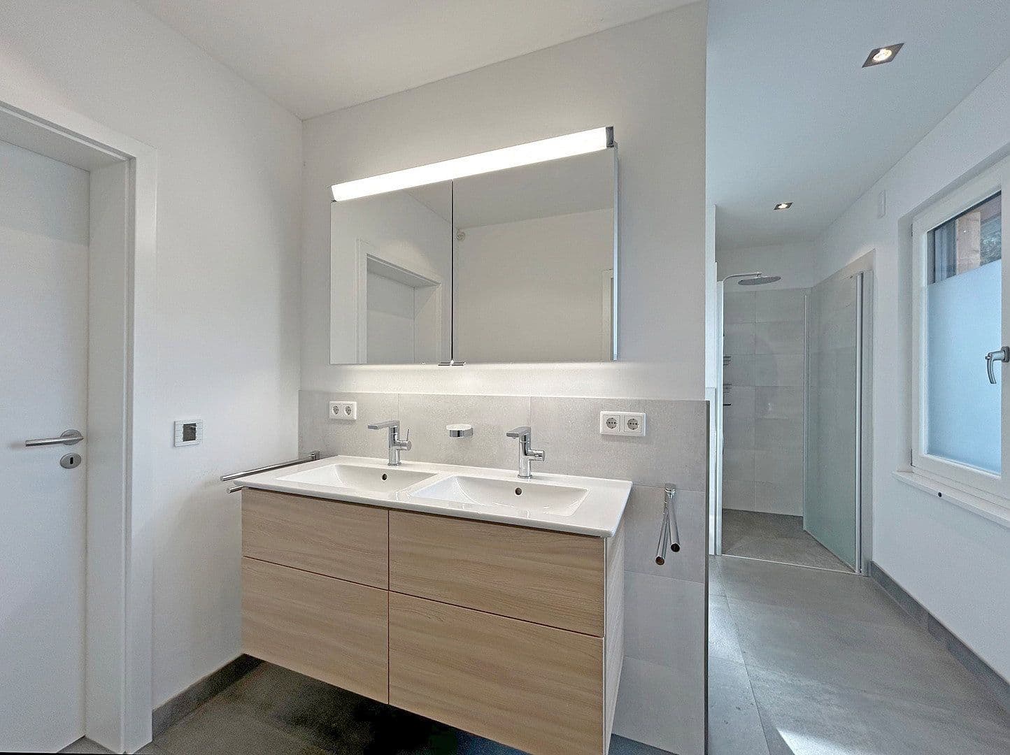 Prenájom bytu 7-izbový 20 m², Tutzing, Bavorsko Prenájom bytu 7-izbový 20 m², Tutzing, Bavorsko