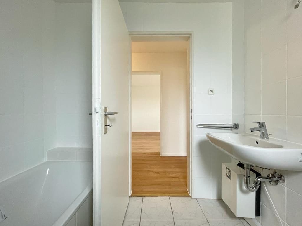 Prenájom bytu 3-izbový 65 m², Makenhofstraße 4, Marbach am Neckar, Bádensko-Wurttembersko Prenájom bytu 3-izbový 65 m², Makenhofstraße 4, Marbach am Neckar, Bádensko-Wurttembersko