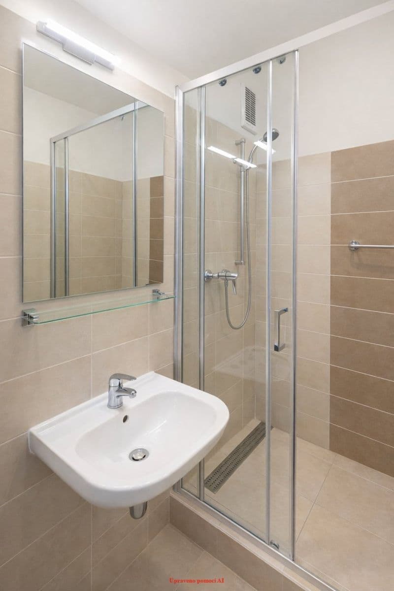 Prenájom bytu 3-izbový 76 m², Osvobození, Orlová, Moravskoslezský kraj Prenájom bytu 3-izbový 76 m², Osvobození, Orlová, Moravskoslezský kraj