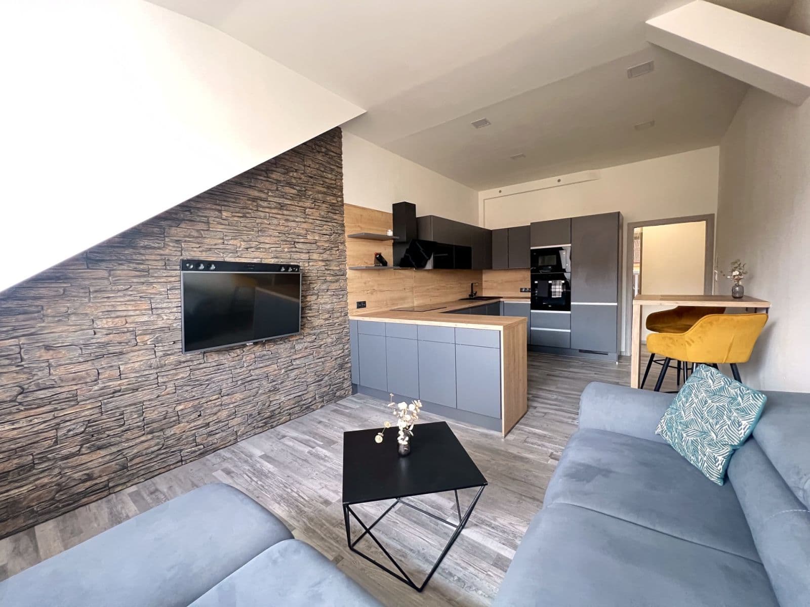 Predaj bytu 2-izbový 58 m², Černokostelecká, Praha, Praha Predaj bytu 2-izbový 58 m², Černokostelecká, Praha, Praha