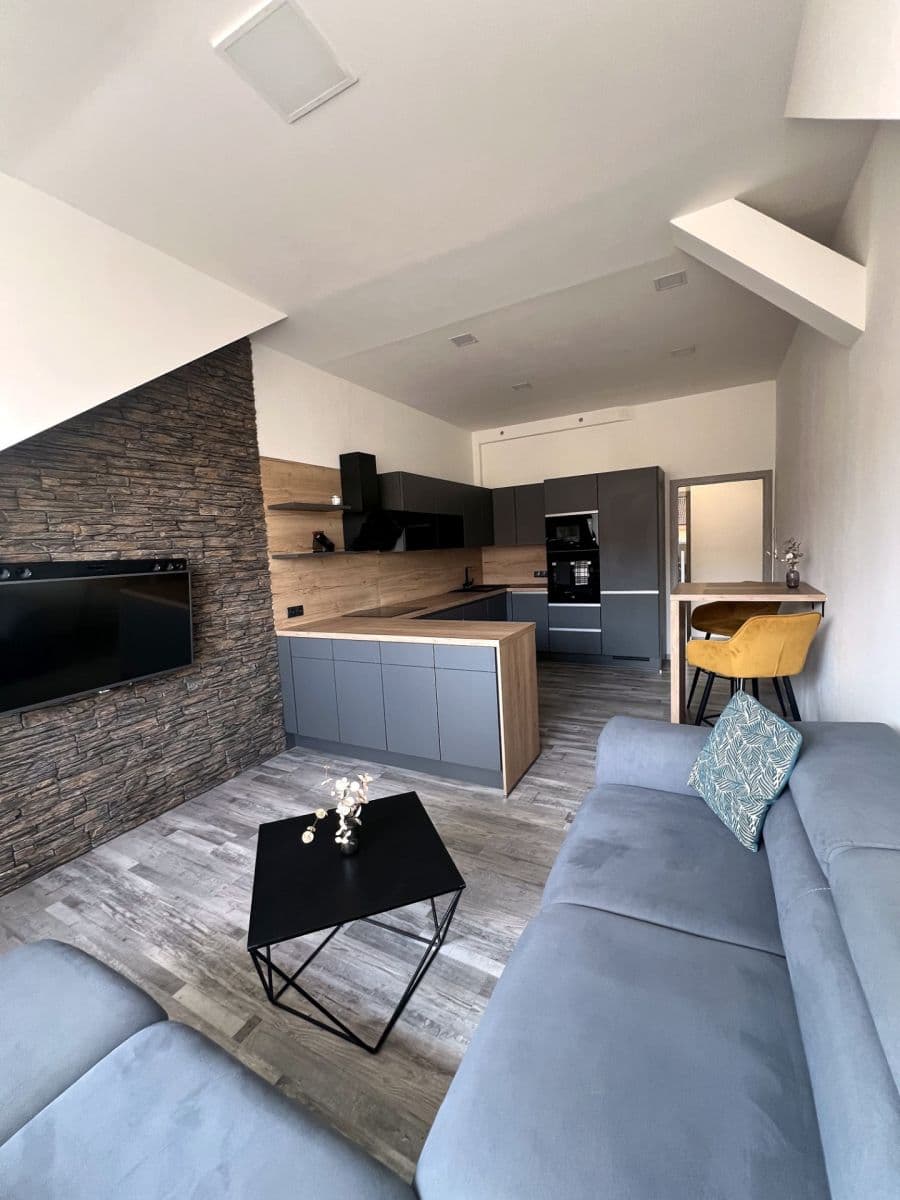 Predaj bytu 2-izbový 58 m², Černokostelecká, Praha, Praha Predaj bytu 2-izbový 58 m², Černokostelecká, Praha, Praha