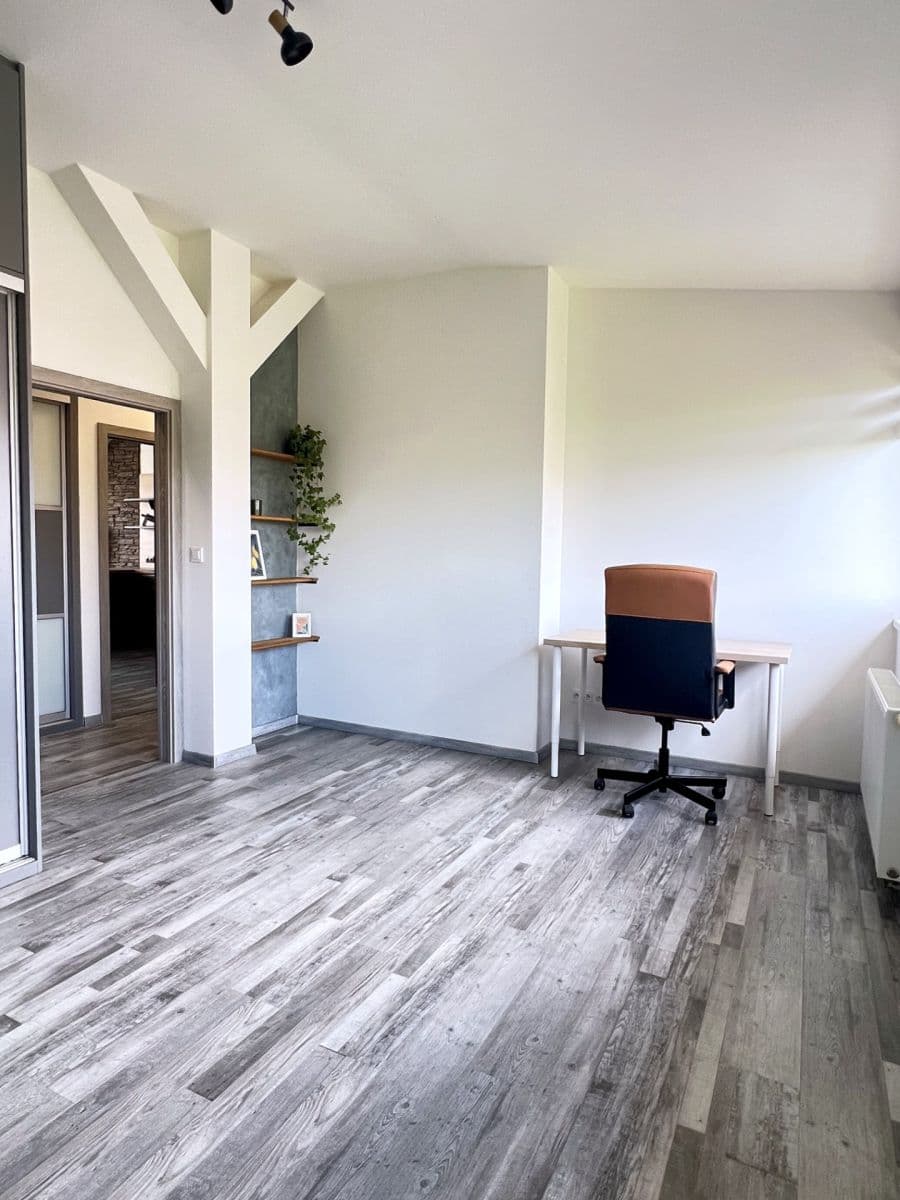 Predaj bytu 2-izbový 58 m², Černokostelecká, Praha, Praha Predaj bytu 2-izbový 58 m², Černokostelecká, Praha, Praha