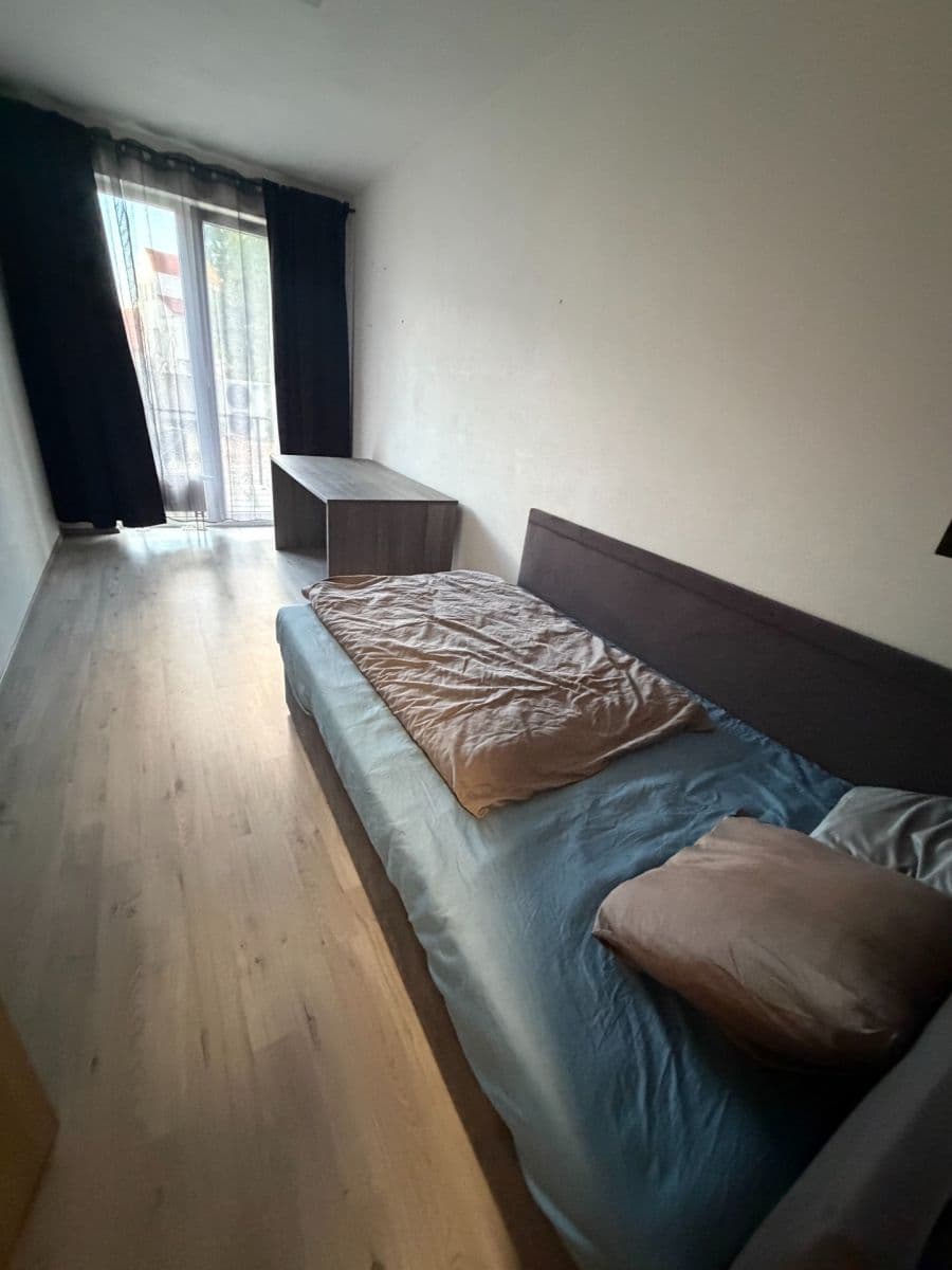 Prenájom bytu 2-izbový 43 m², Poděbradova, Plzeň, Plzeňský kraj Prenájom bytu 2-izbový 43 m², Poděbradova, Plzeň, Plzeňský kraj