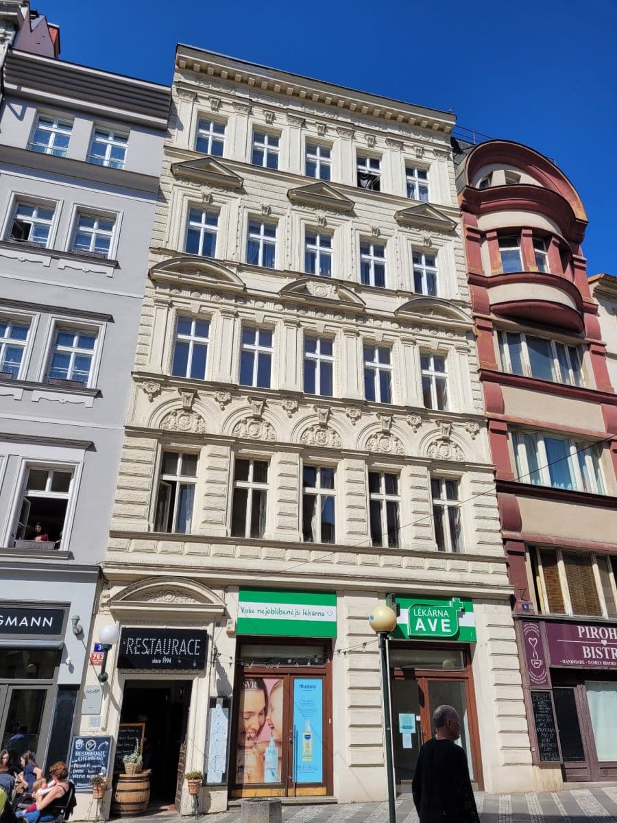 Prenájom bytu 3-izbový 85 m², Praha, Praha Prenájom bytu 3-izbový 85 m², Praha, Praha
