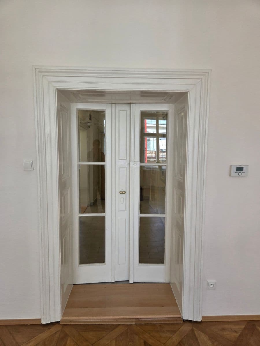 Prenájom bytu 3-izbový 85 m², Praha, Praha Prenájom bytu 3-izbový 85 m², Praha, Praha