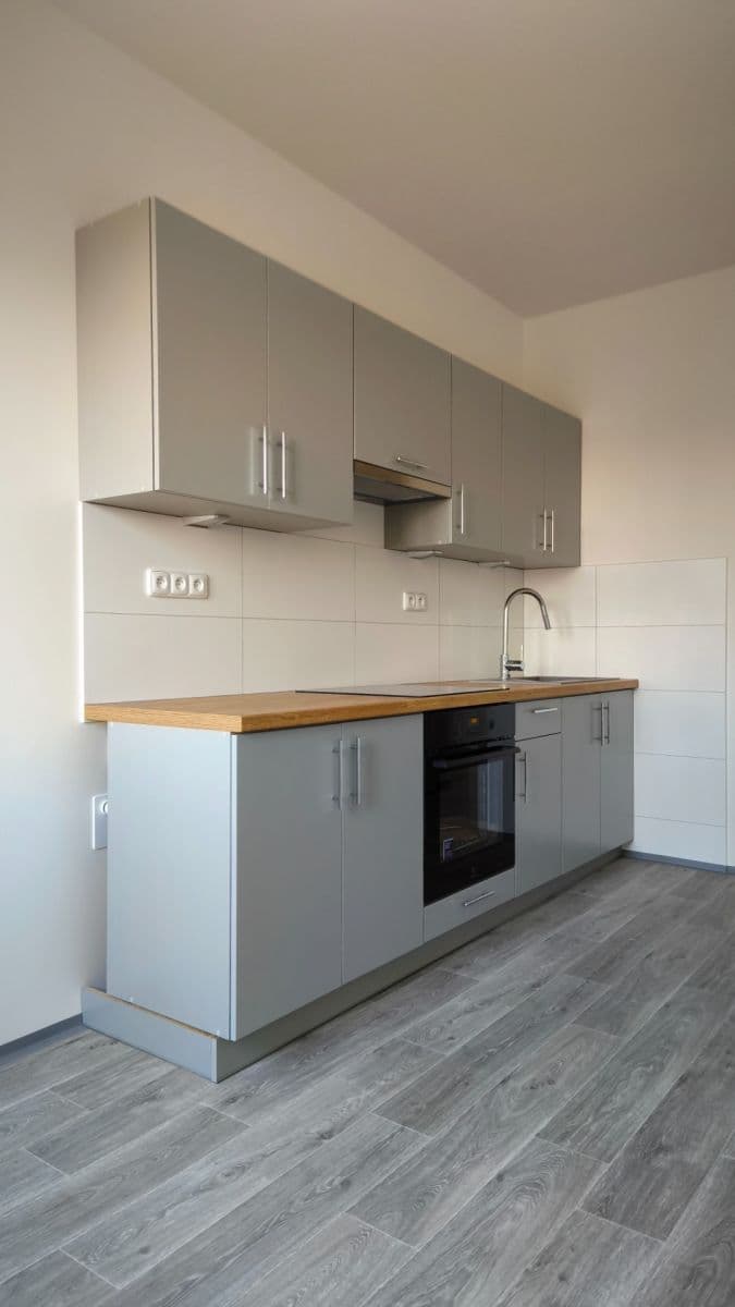 Prenájom bytu 1-izbový 45 m², Na Kopečku, Praha, Praha Prenájom bytu 1-izbový 45 m², Na Kopečku, Praha, Praha