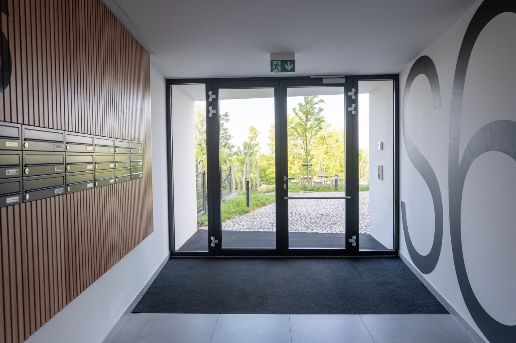 Prenájom bytu 2-izbový 38 m², Kurandové, Praha, Praha Prenájom bytu 2-izbový 38 m², Kurandové, Praha, Praha