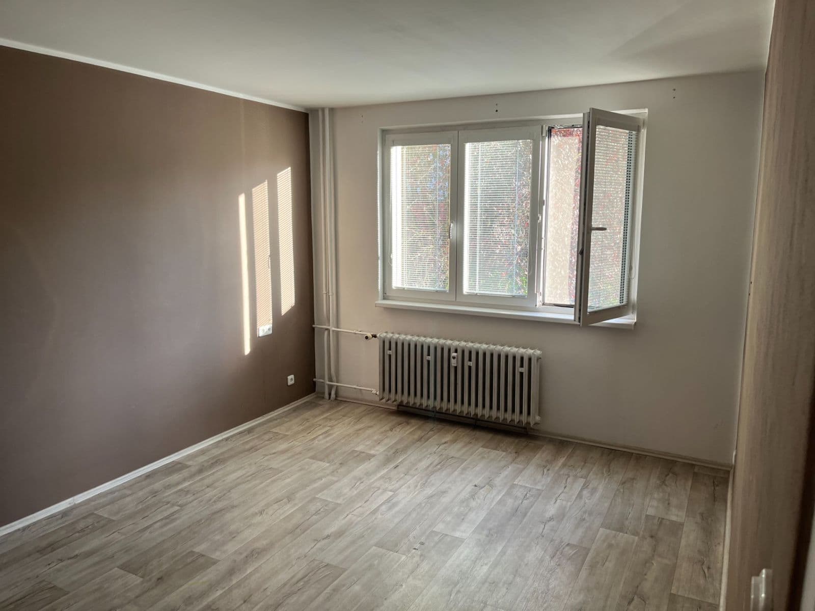 Prenájom bytu 2-izbový 62 m², Dukelská, Zlín, Zlínský kraj Prenájom bytu 2-izbový 62 m², Dukelská, Zlín, Zlínský kraj