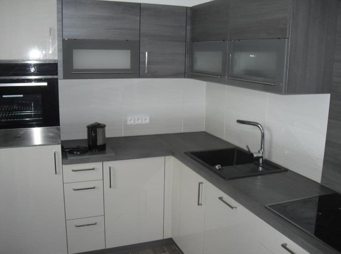 Prenájom bytu 2-izbový 62 m², Dukelská, Zlín, Zlínský kraj Prenájom bytu 2-izbový 62 m², Dukelská, Zlín, Zlínský kraj