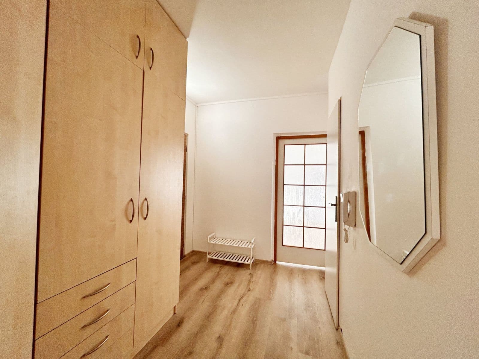 Prenájom bytu 2-izbový 69 m², Zd. Štěpánka, Rakovník, Středočeský kraj Prenájom bytu 2-izbový 69 m², Zd. Štěpánka, Rakovník, Středočeský kraj
