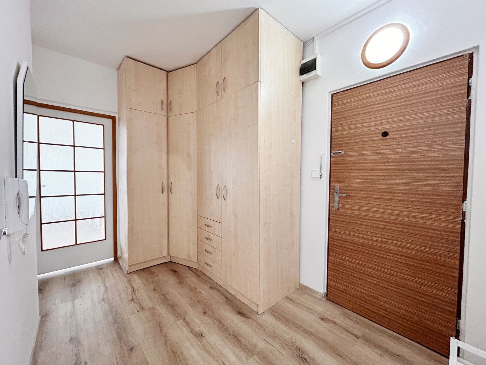 Prenájom bytu 2-izbový 69 m², Zd. Štěpánka, Rakovník, Středočeský kraj Prenájom bytu 2-izbový 69 m², Zd. Štěpánka, Rakovník, Středočeský kraj