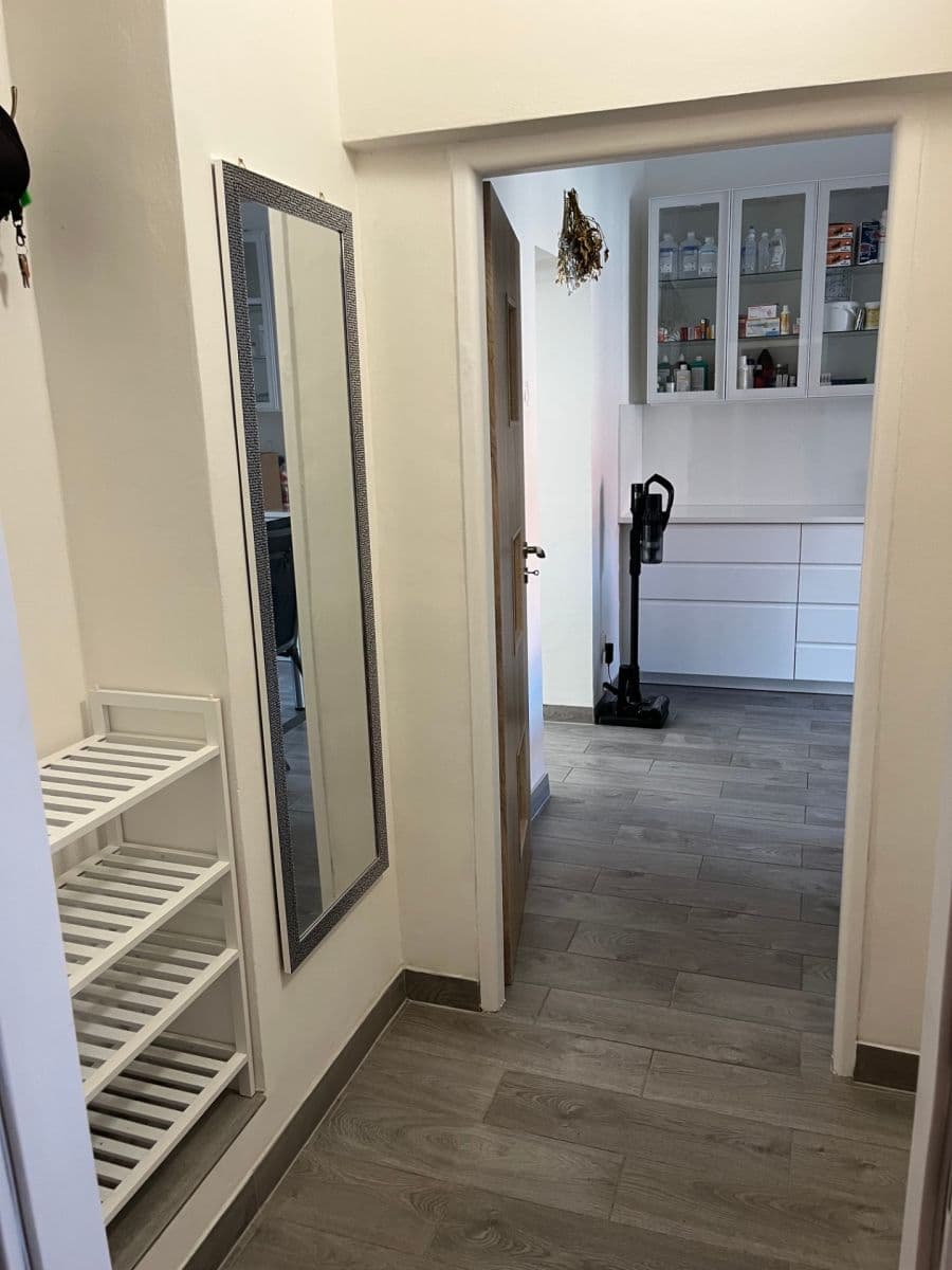Prenájom bytu 2-izbový 70 m², Roháčova, Tábor, Jihočeský kraj Prenájom bytu 2-izbový 70 m², Roháčova, Tábor, Jihočeský kraj