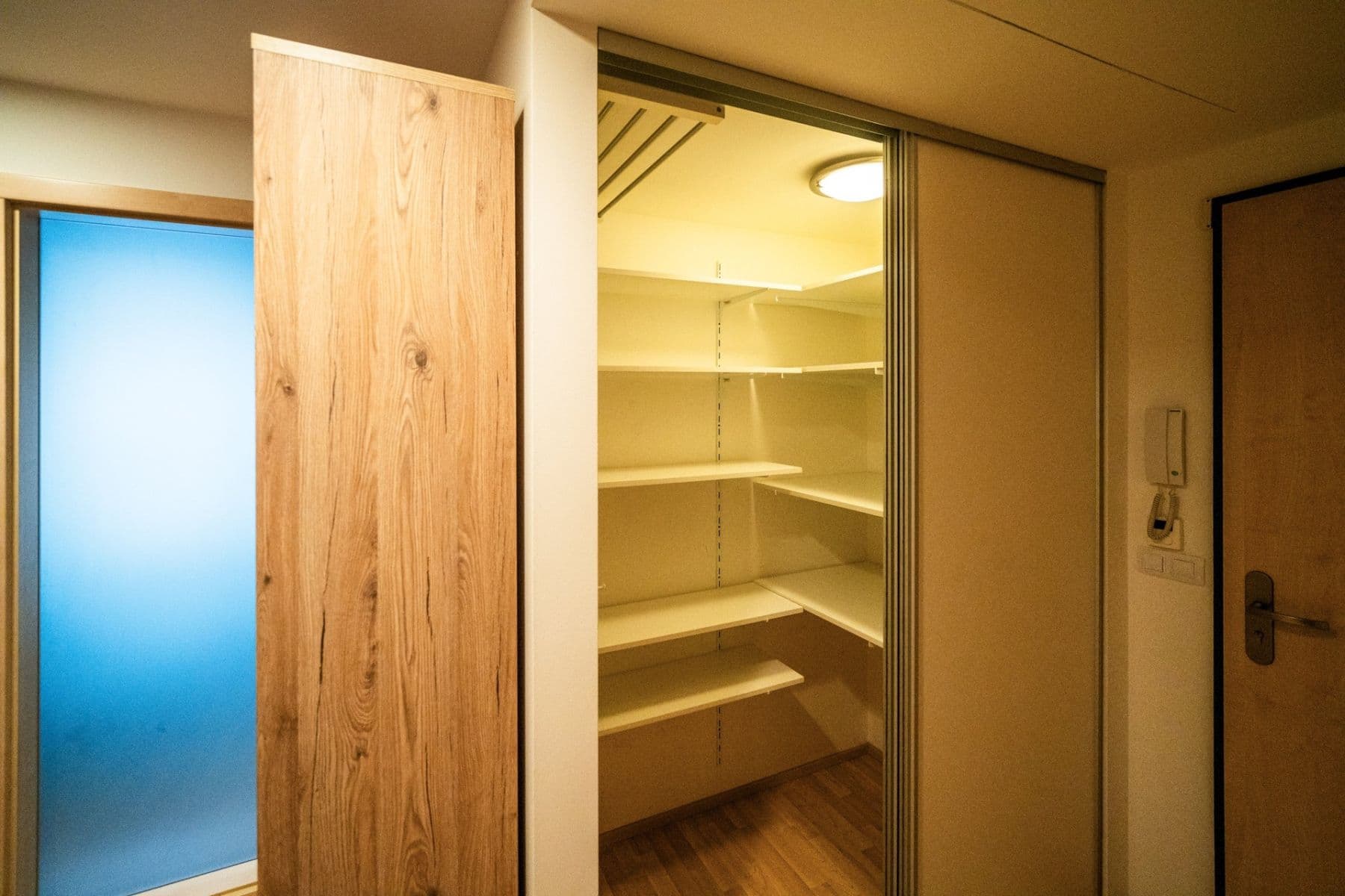 Prenájom bytu 3-izbový 70 m², Seydlerova, Praha, Praha Prenájom bytu 3-izbový 70 m², Seydlerova, Praha, Praha