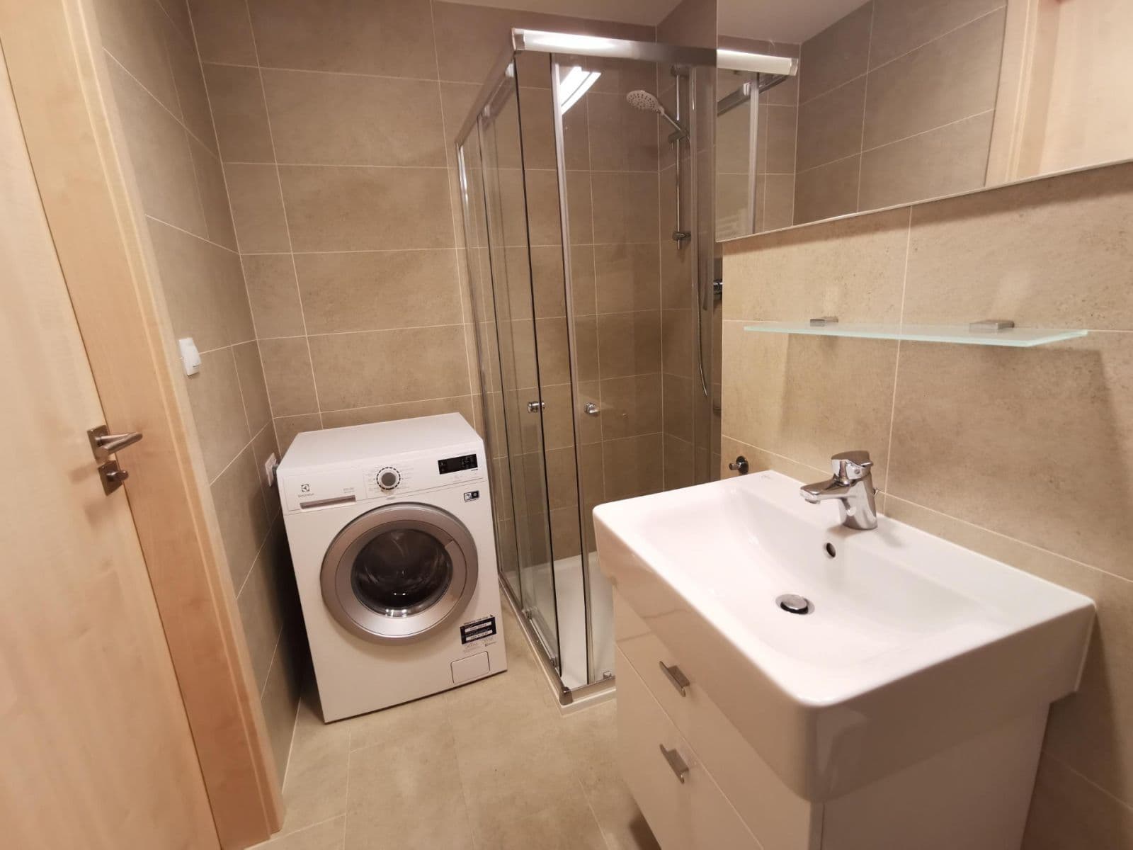 Prenájom bytu 1-izbový 50 m², Petržílkova, Praha, Praha Prenájom bytu 1-izbový 50 m², Petržílkova, Praha, Praha