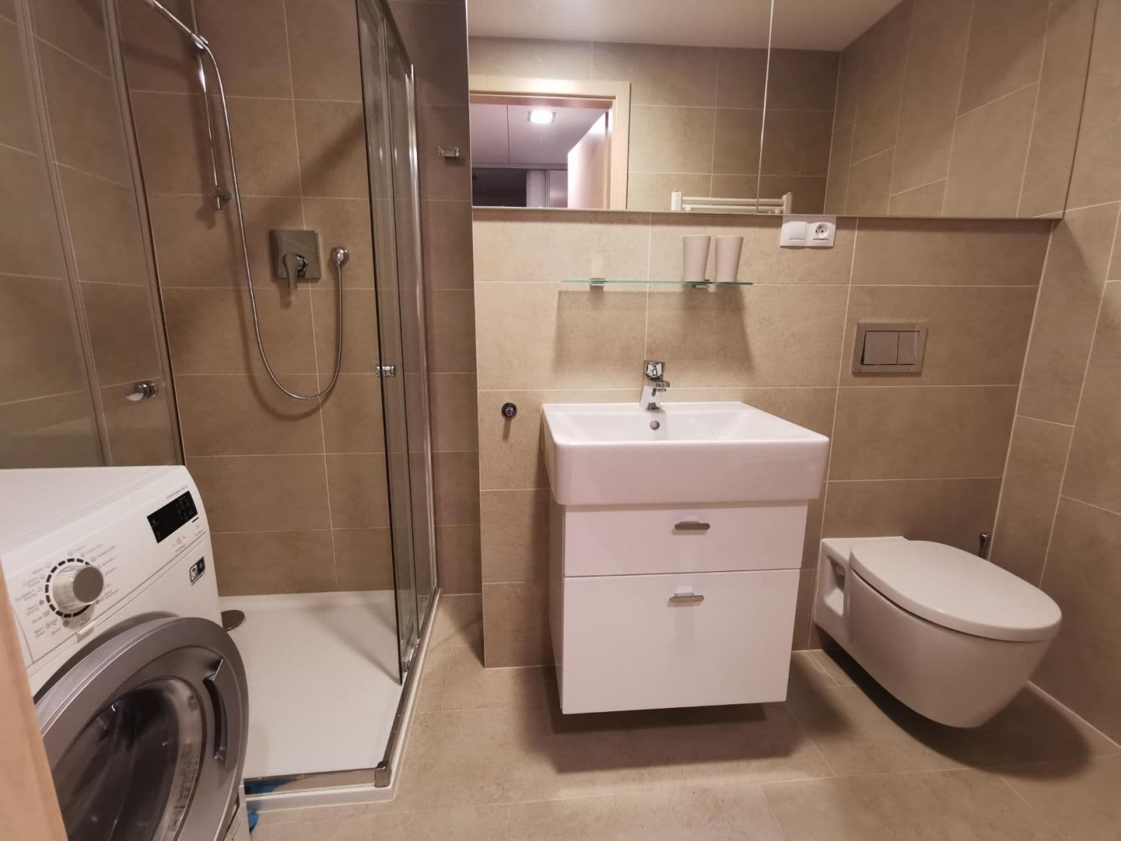 Prenájom bytu 1-izbový 50 m², Petržílkova, Praha, Praha Prenájom bytu 1-izbový 50 m², Petržílkova, Praha, Praha