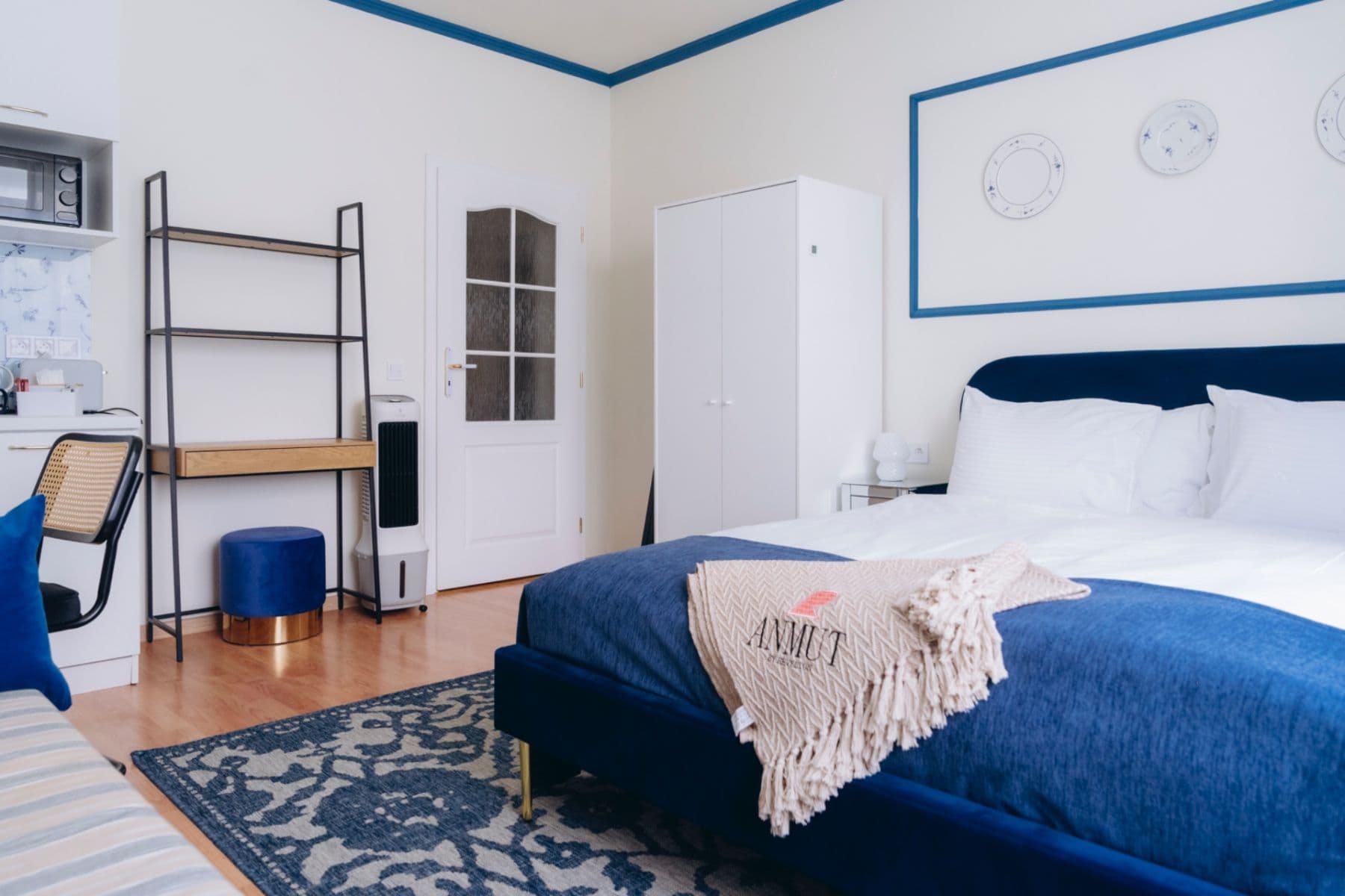 Prenájom bytu 1-izbový 25 m², Bulharská, Karlovy Vary, Karlovarský kraj Prenájom bytu 1-izbový 25 m², Bulharská, Karlovy Vary, Karlovarský kraj