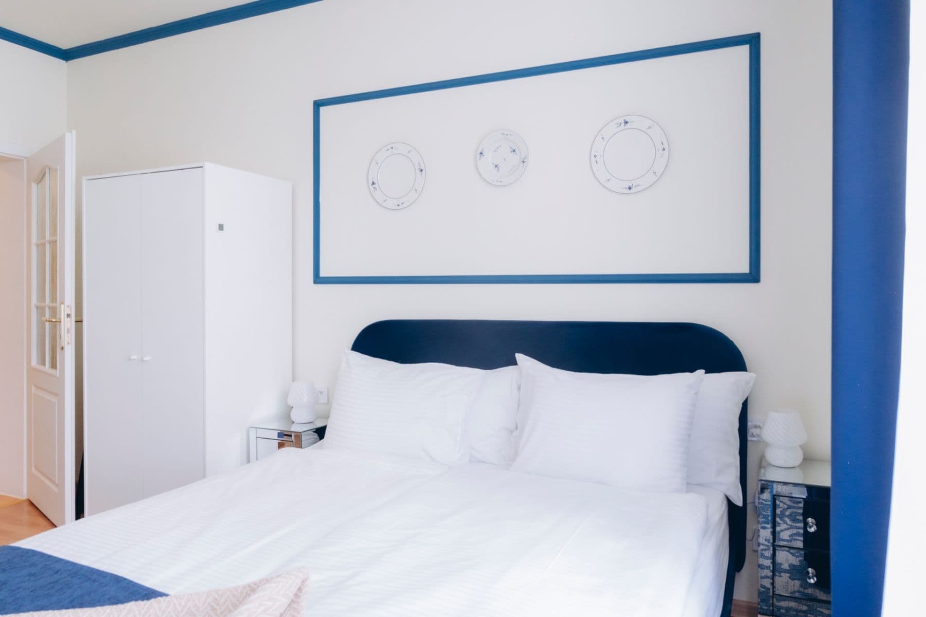 Prenájom bytu 1-izbový 25 m², Bulharská, Karlovy Vary, Karlovarský kraj Prenájom bytu 1-izbový 25 m², Bulharská, Karlovy Vary, Karlovarský kraj