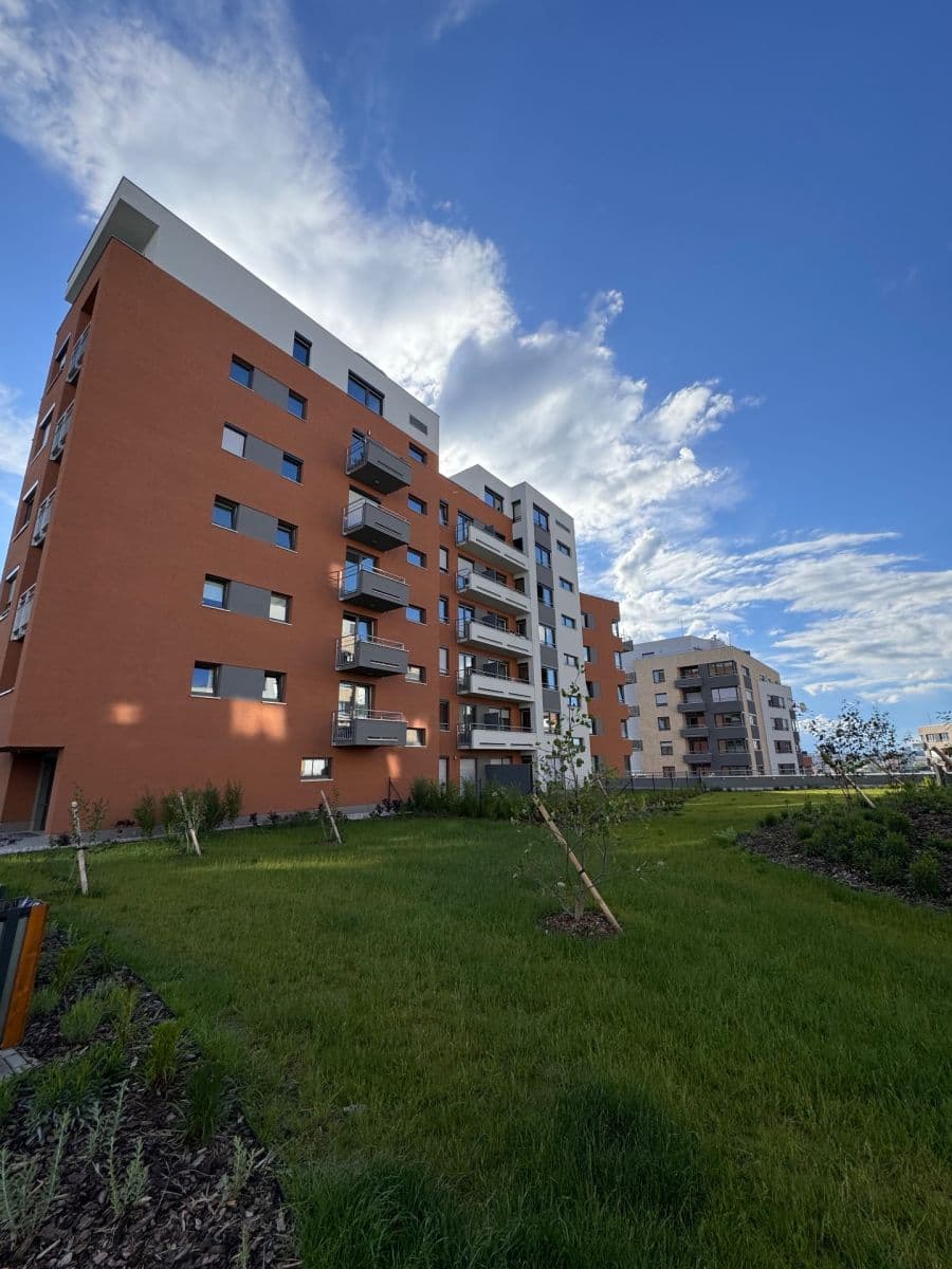 Prenájom bytu 3-izbový 90 m², Pod Chodovem, Praha, Praha Prenájom bytu 3-izbový 90 m², Pod Chodovem, Praha, Praha