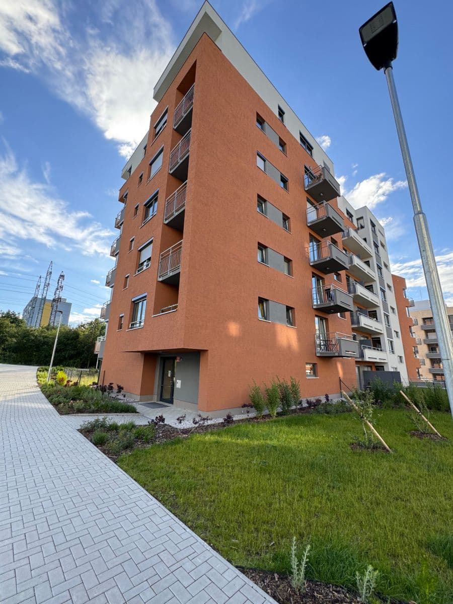 Prenájom bytu 3-izbový 90 m², Pod Chodovem, Praha, Praha Prenájom bytu 3-izbový 90 m², Pod Chodovem, Praha, Praha