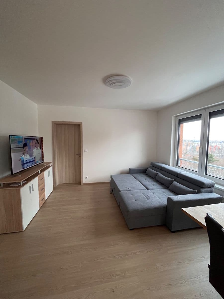 Prenájom bytu 3-izbový 90 m², Pod Chodovem, Praha, Praha Prenájom bytu 3-izbový 90 m², Pod Chodovem, Praha, Praha