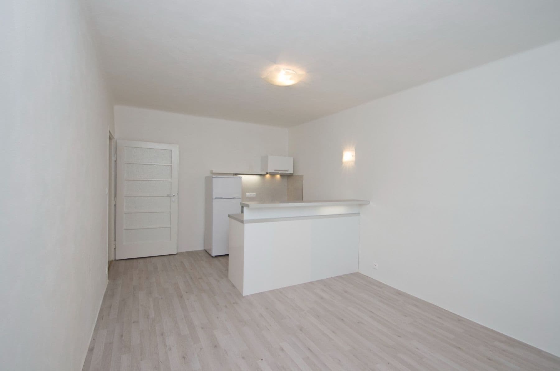 Prenájom bytu 3-izbový 66 m², Malešická, Praha, Praha Prenájom bytu 3-izbový 66 m², Malešická, Praha, Praha