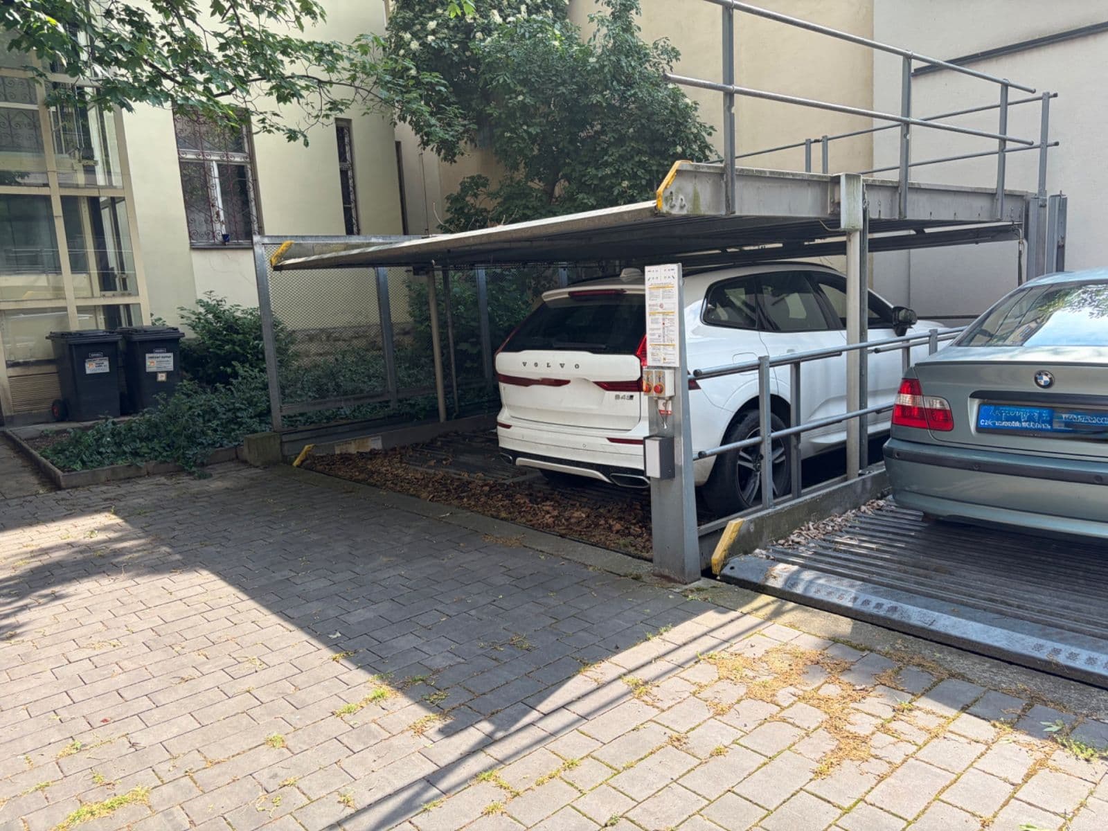 Prenájom garáže 13 m², Staropramenná, Praha, Praha Prenájom garáže 13 m², Staropramenná, Praha, Praha