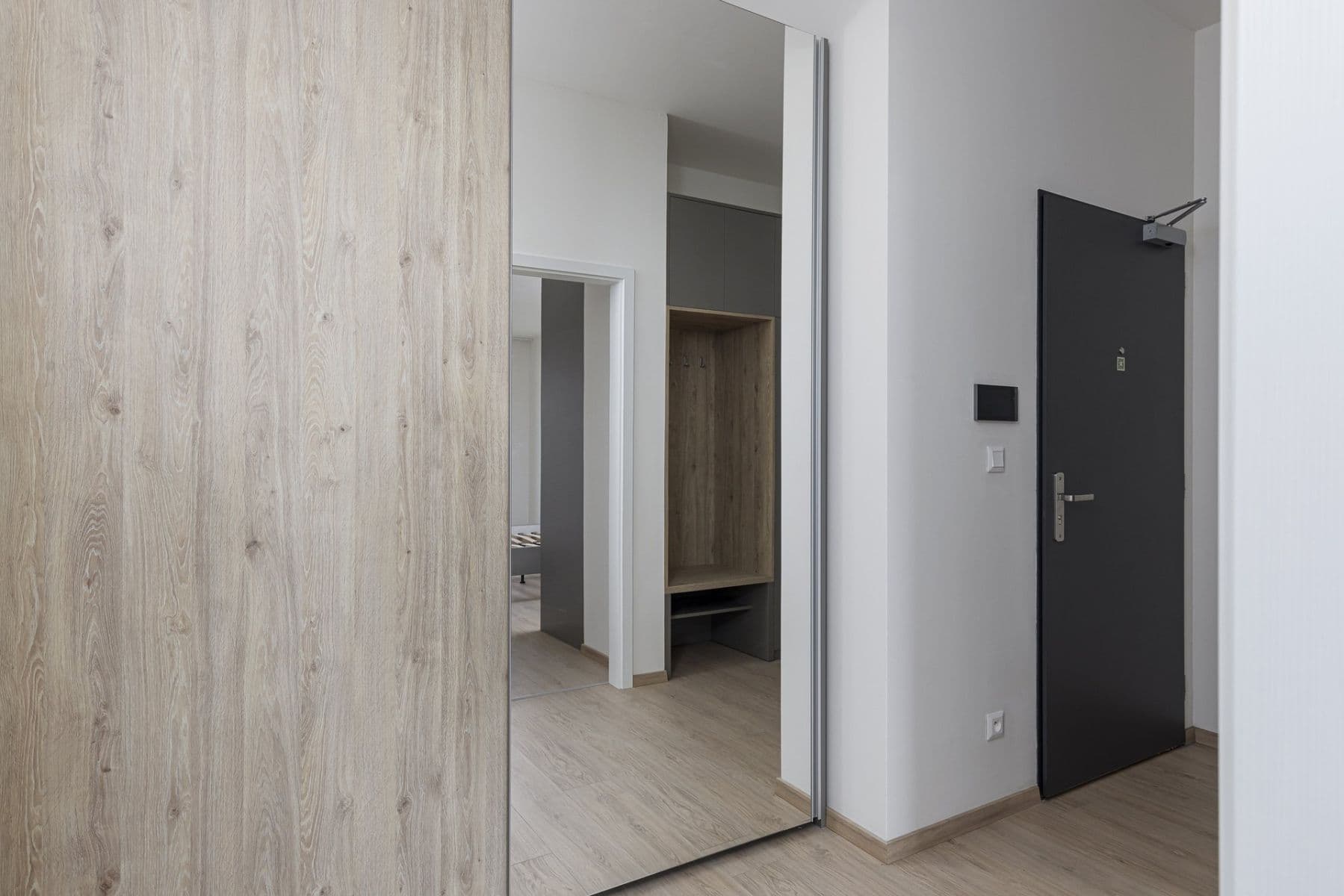 Prenájom bytu 2-izbový 47 m², Haenkeho, Praha, Praha Prenájom bytu 2-izbový 47 m², Haenkeho, Praha, Praha